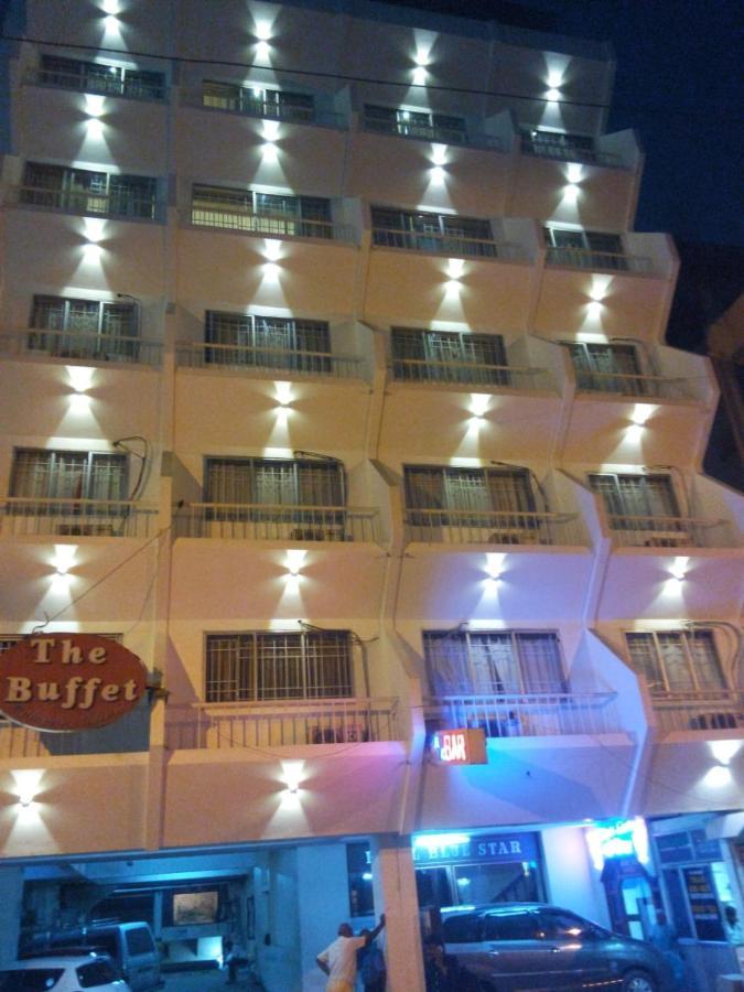 Hotel Blue Star Коимбаторе Екстериор снимка